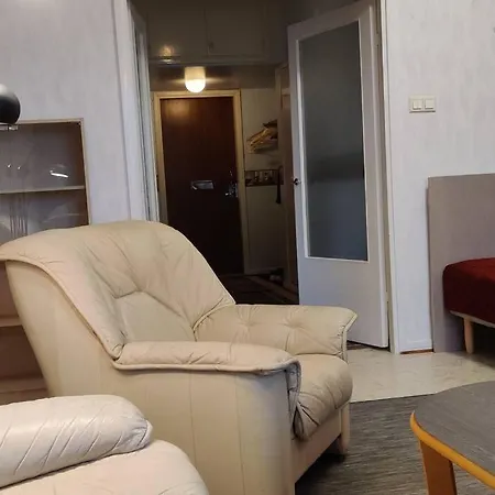 Huoneisto Cozy Easy-to-stay 2room 1km From Centre *