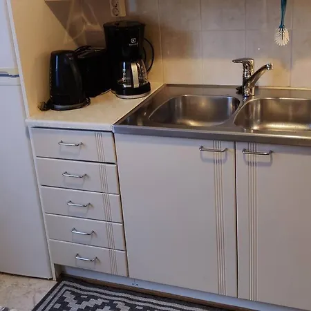 Cozy Easy-to-stay 2room 1km From Centre Huoneisto