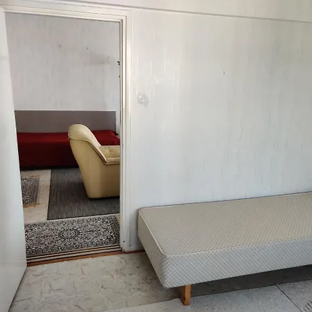Cozy Easy-to-stay 2room 1km From Centre Huoneisto